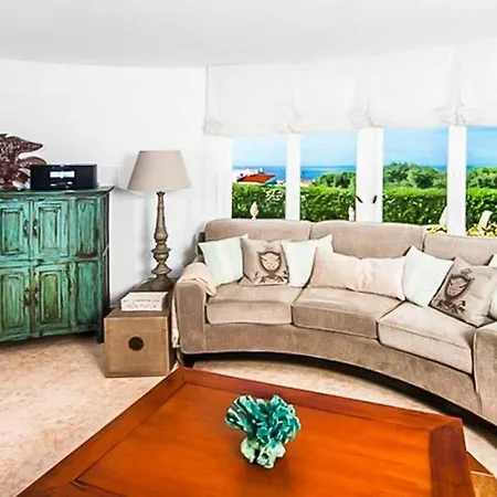 Binibequer Vell Sleeps 11 With Pool And Air Con