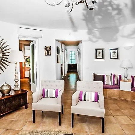 Binibequer Vell Sleeps 11 With Pool And Air Con Binibeca