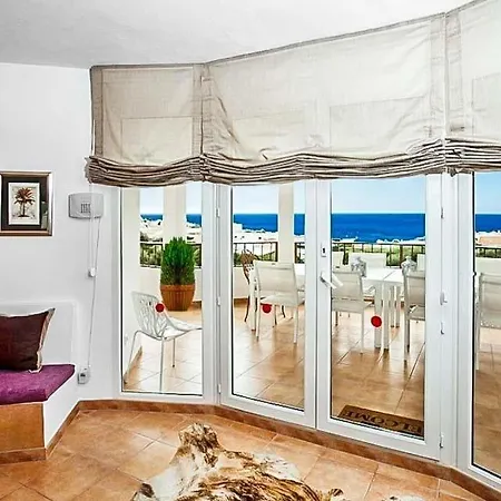 Βίλα Binibequer Vell Sleeps 11 With Pool And Air Con