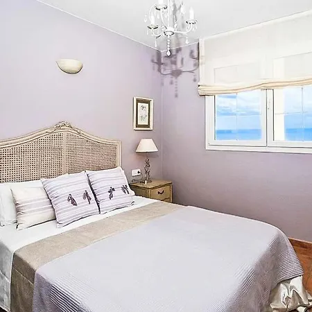 Βίλα Binibequer Vell Sleeps 11 With Pool And Air Con *